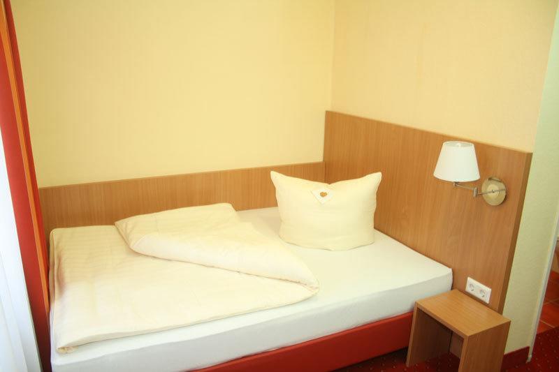 Hotel Posthof ซังคท์เวนเดล ห้อง รูปภาพ